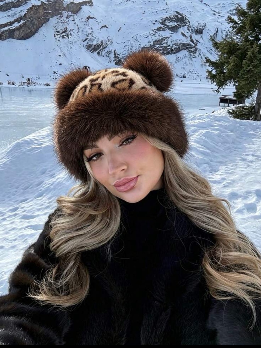 1pc Women's Plush Wide Brim Faux Fur Bear Ear Hat, Thickened Warm Bucket Hat,